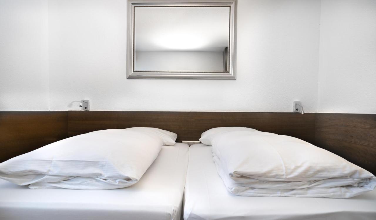 Stadthotel היילברון מראה חיצוני תמונה