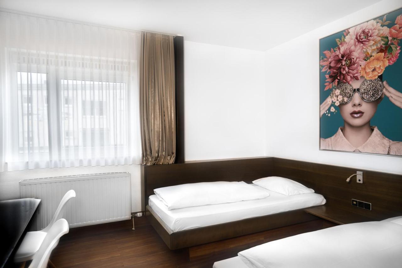 Stadthotel היילברון מראה חיצוני תמונה