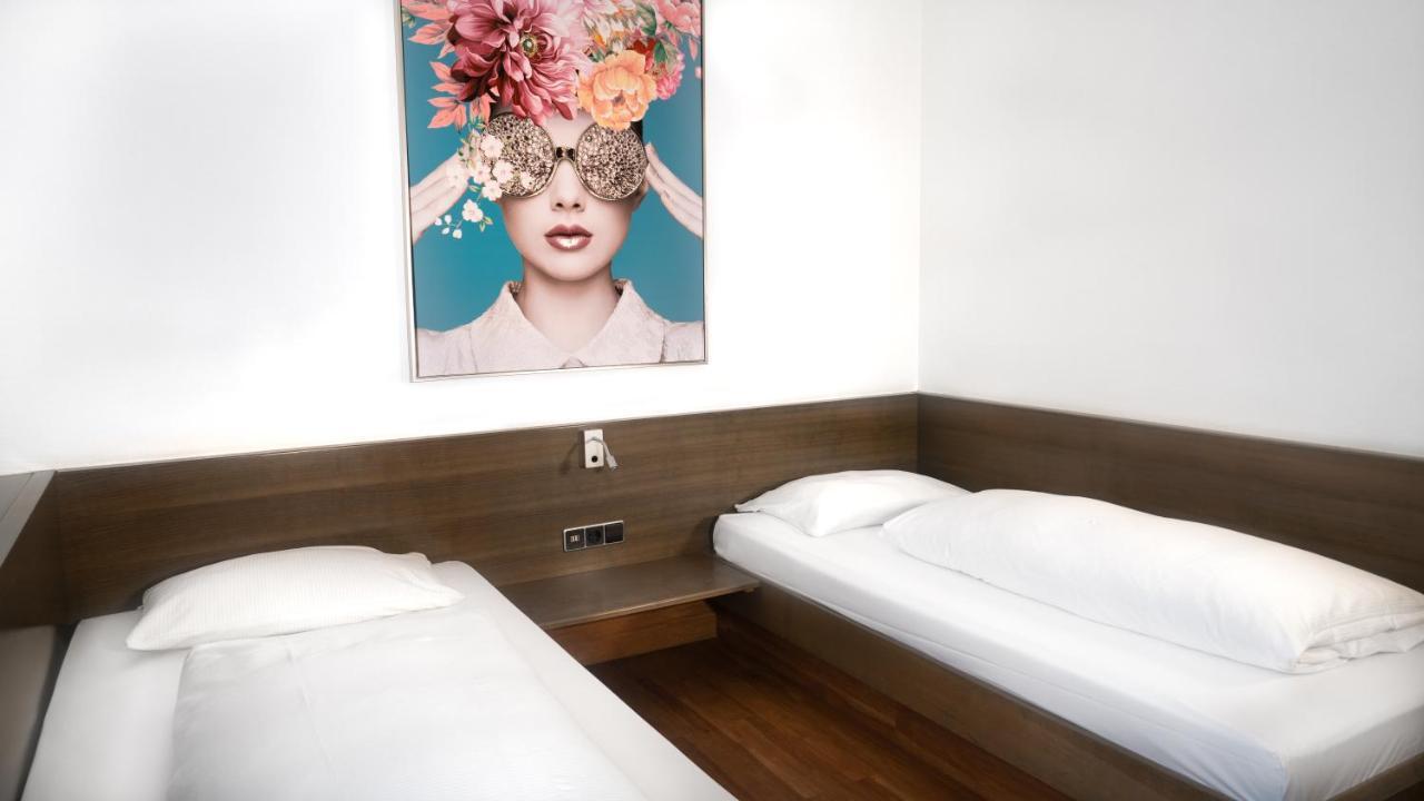 Stadthotel היילברון מראה חיצוני תמונה